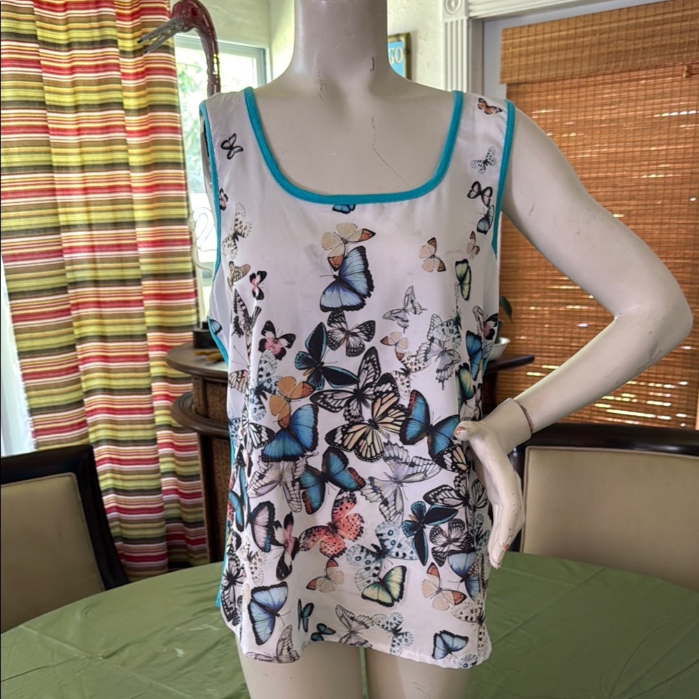 Bobeau White and Black Fitted Tank Top